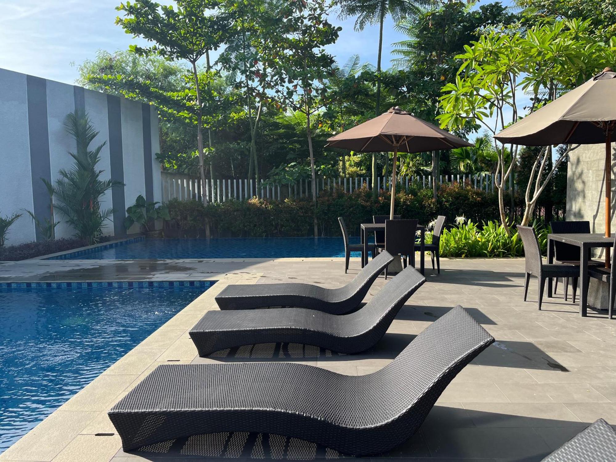 2 Floor Cozy House In Wisteria Jakarta Garden City Eksteriør bilde